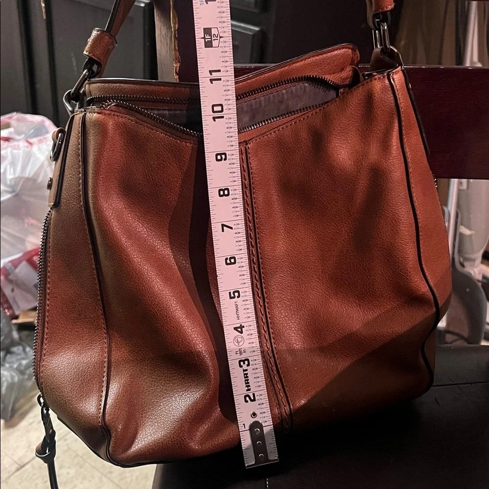 Chic Tan Leather Hobo Bag